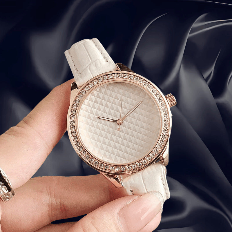皮带手表女学生腕表复古简约手表气质便宜合金表top brand watch