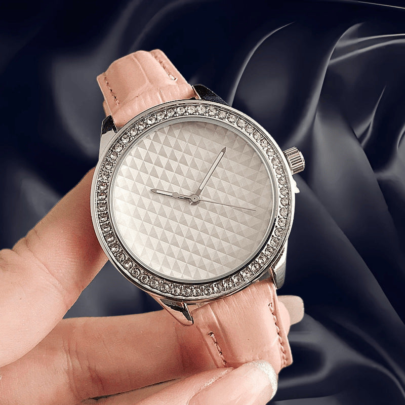 皮带手表女学生腕表复古简约手表气质便宜合金表top brand watch