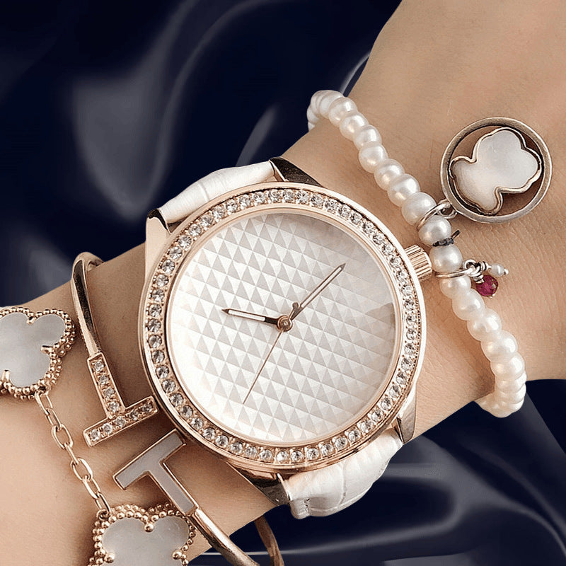 皮带手表女学生腕表复古简约手表气质便宜合金表top brand watch