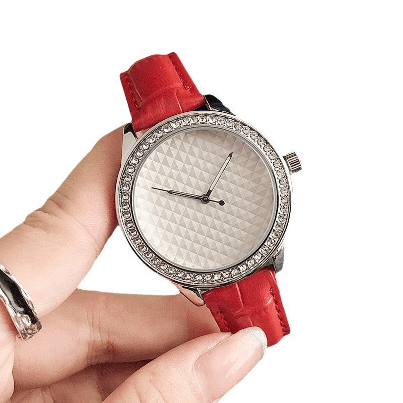 皮带手表女学生腕表复古简约手表气质便宜合金表top brand watch